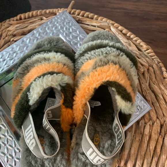 UGG adult Fluffy Slide Sandals - Multicolor - Picture 1 of 5